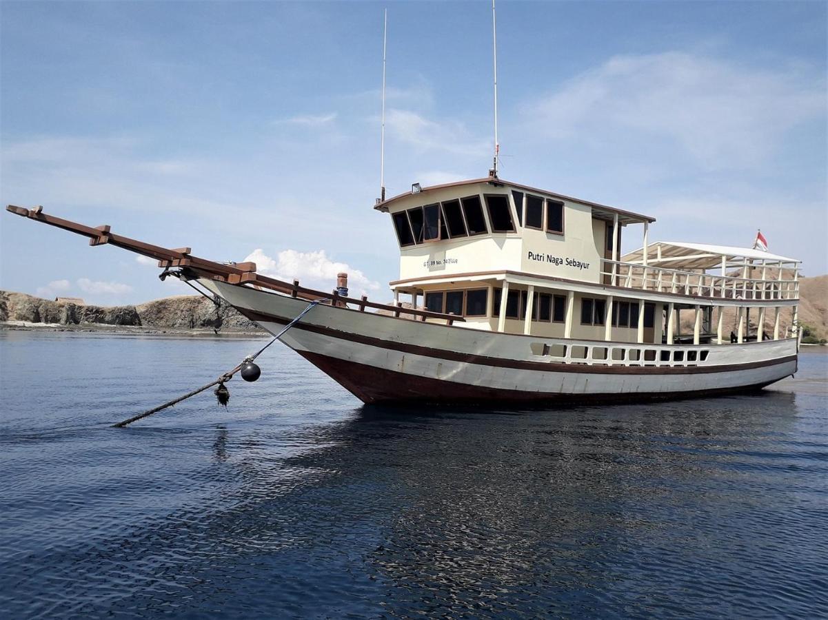 Komodo Resort Sebayur Exterior foto